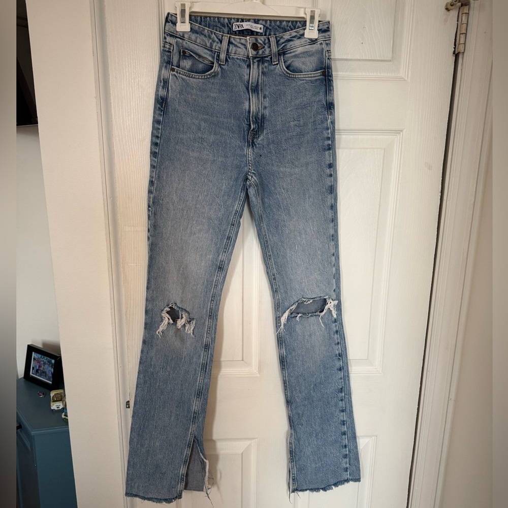 Zara Distressed Blue Jeans
